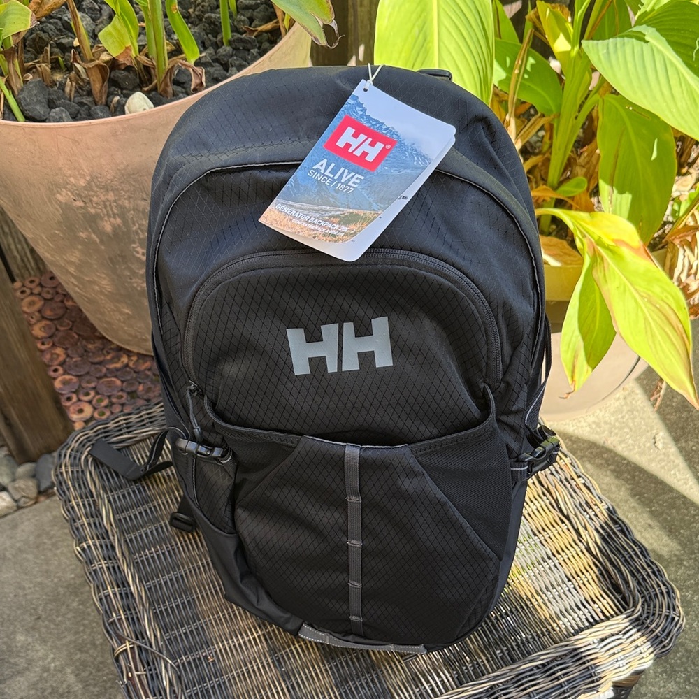 Helly Hansen Black Generator 20 Backpack, unisex